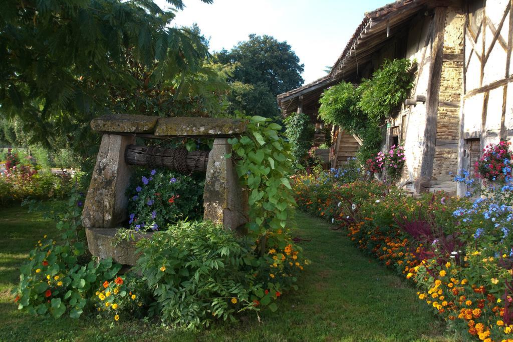 Вилла Ferme De Montalibord Vescours Экстерьер фото